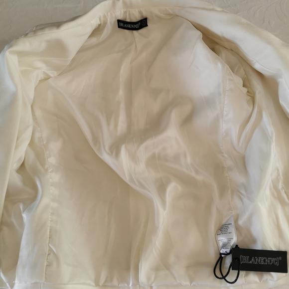 Blank NYC Cream Blazer Size Small - Picture 5 of 13